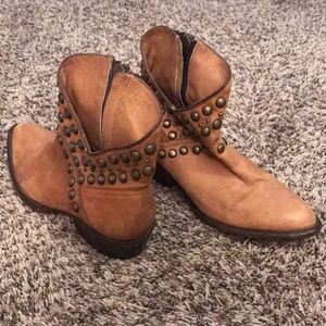 Fry ankle booties